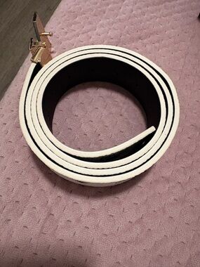 White Women’s Leather Belt with Gold Buckle